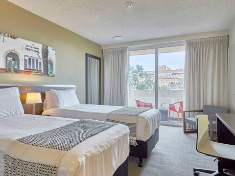 Mercure Perth On Hay - Sunshine Coast Tourism 4