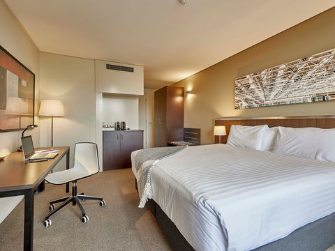 Mercure Perth On Hay - Sunshine Coast Tourism 8