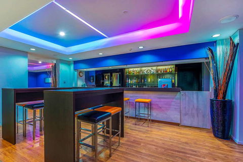 Quality Hotel Ambassador Perth - Sunshine Coast Tourism 11