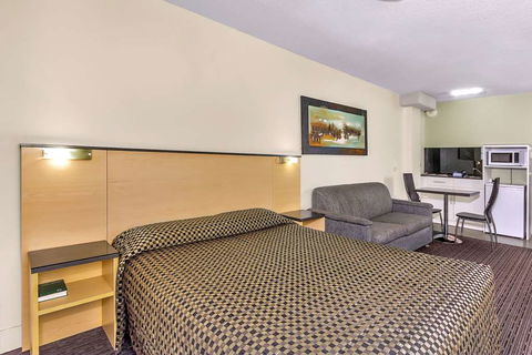 Comfort Inn & Suites Goodearth - Sunshine Coast Tourism 15