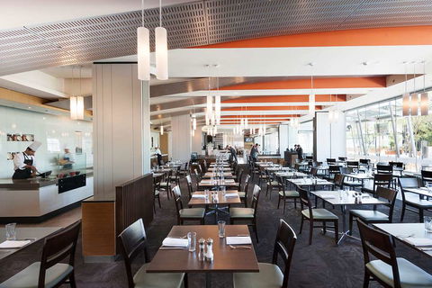 Crown Promenade Perth - Sunshine Coast Tourism 8