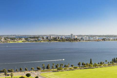 Fraser Suites Perth - Sunshine Coast Tourism 2