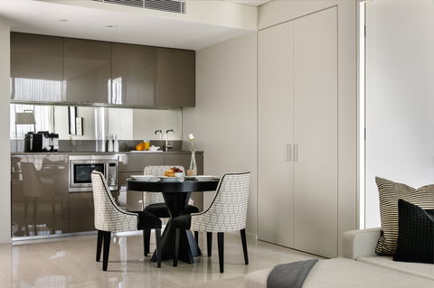 Fraser Suites Perth - Sunshine Coast Tourism 6