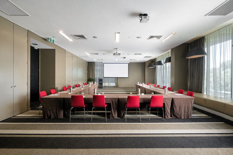 Fraser Suites Perth - Sunshine Coast Tourism 11