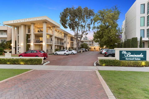 The Peninsula Riverside Apartments - Sunshine Coast Tourism 0