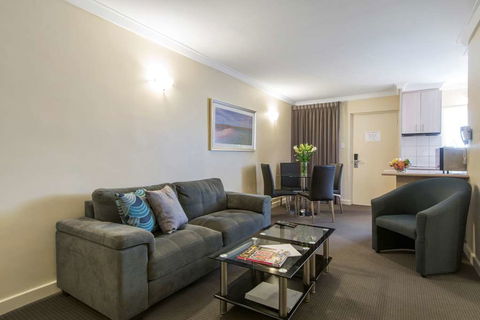 The Peninsula Riverside Apartments - Sunshine Coast Tourism 7