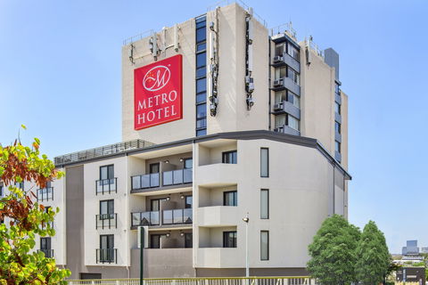Metro Hotel Perth, South Perth - Sunshine Coast Tourism 1