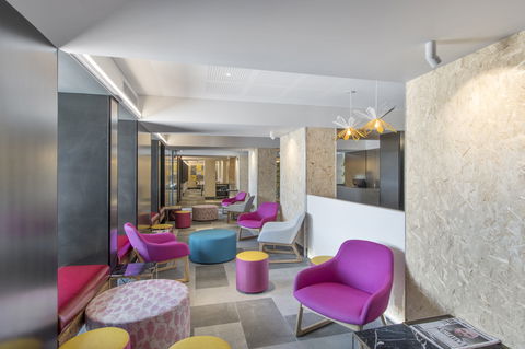 Metro Hotel Perth, South Perth - Sunshine Coast Tourism 5