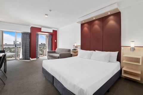 Metro Hotel Perth, South Perth - Sunshine Coast Tourism 6