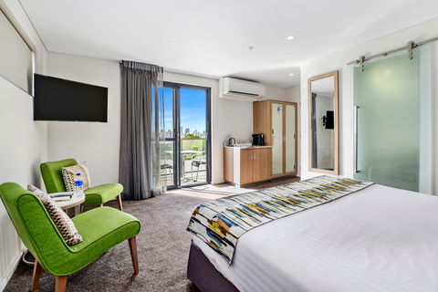 Metro Hotel Perth, South Perth - Sunshine Coast Tourism 7