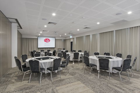 Metro Hotel Perth, South Perth - Sunshine Coast Tourism 13