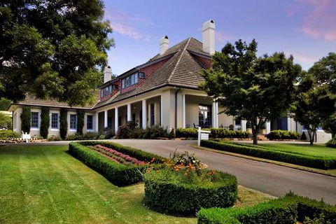 Peppers Manor House - Sunshine Coast Tourism 0