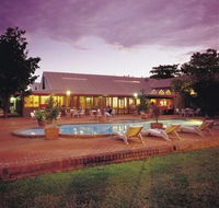 Kimberley Hotel - Holiday Sunshine Coast