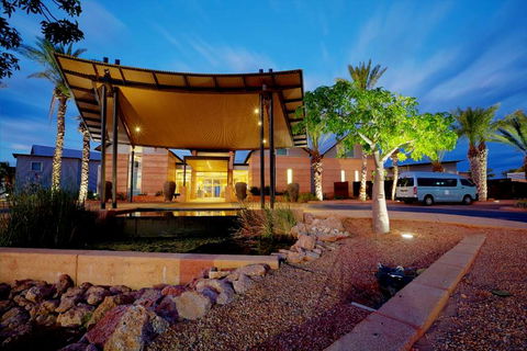 Mantarays Ningaloo Beach Resort - Sunshine Coast Tourism 2
