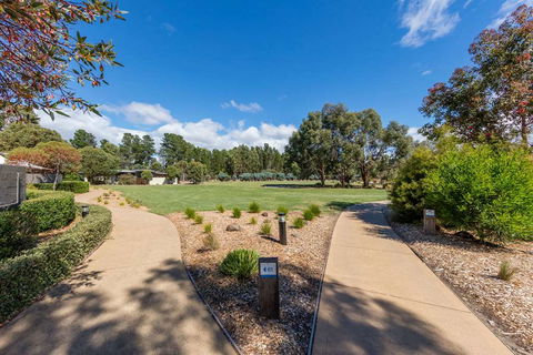 Club Wyndham Seven Mile Beach-Trademark - Sunshine Coast Tourism 1