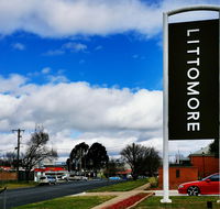 Governor Macquarie Motor Inn - Holiday Sunshine Coast