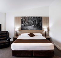 Mantra Bathurst - Holiday Sunshine Coast