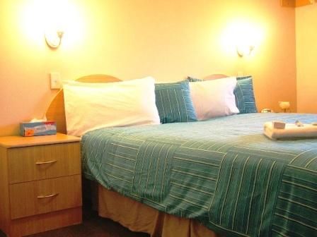 Arena Hotel - Sunshine Coast Tourism 1