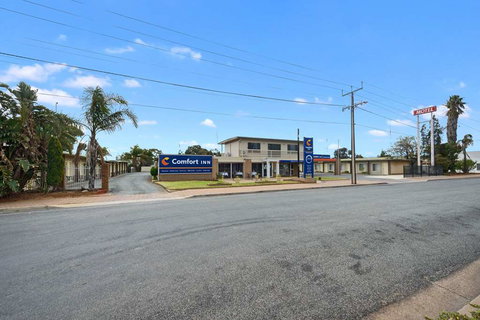 Comfort Inn Flinders on Main - Sunshine Coast Tourism 1