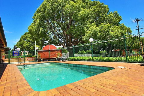 Garden City Motor Inn - Holiday Sunshine Coast 1