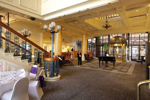 Stamford Grand Adelaide - Sunshine Coast Tourism 2