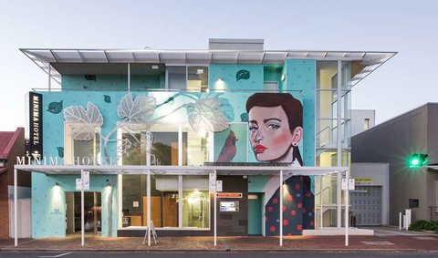 Majestic Minima Hotel - Holiday Sunshine Coast 1