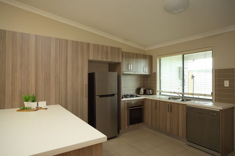 Direct Hotels - Villas On Rivergum - Sunshine Coast Tourism 1