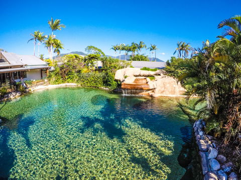 Cairns Colonial Club Resort - Sunshine Coast Tourism 1