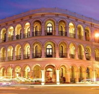 Largs Pier Hotel - Sunshine Coast Tourism