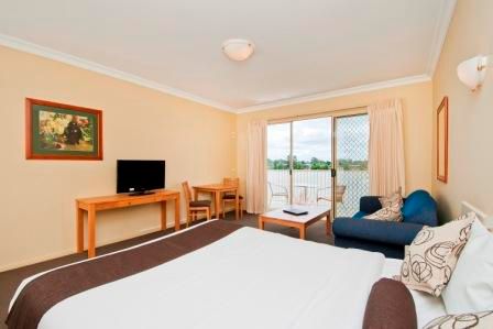 Nagambie Waterfront Motel - Sunshine Coast Tourism 1