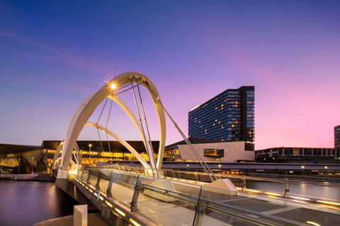 Pan Pacific Melbourne - Sunshine Coast Tourism 0