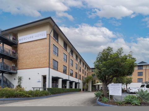 Mercure Brisbane Garden City - Sunshine Coast Tourism 1