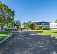 Hawkesbury Race Club Motel - Holiday Sunshine Coast