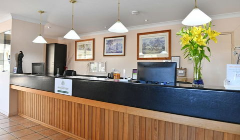 Burke & Wills Motor Inn - Sunshine Coast Tourism 0