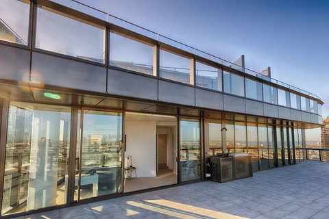 Orange Stay Apartments - Holiday Sunshine Coast 2