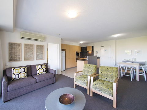 Oaks Seaforth Resort - Sunshine Coast Tourism 2
