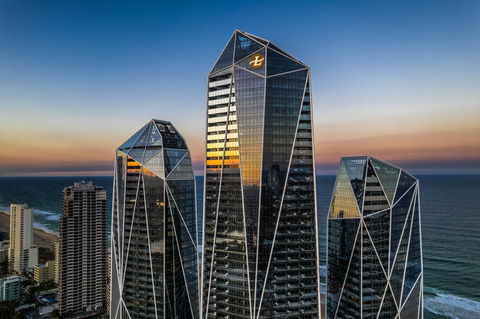 Langham, Gold Coast & Jewel Residences - Holiday Sunshine Coast 1
