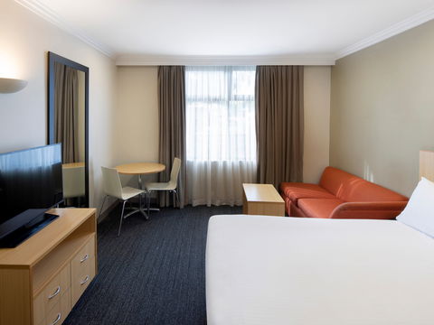 Mercure Sydney Blacktown - Holiday Sunshine Coast 9