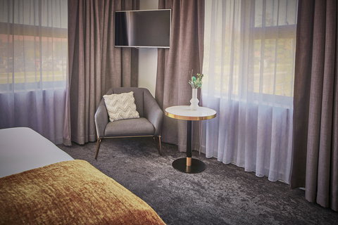 The Remington Orange - Sunshine Coast Tourism 10