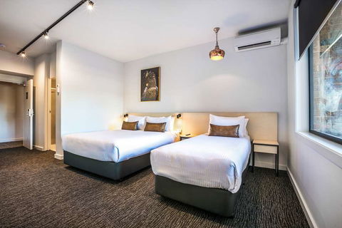 Cheeky Squire Hotel By Nightcap - Sunshine Coast Tourism 5