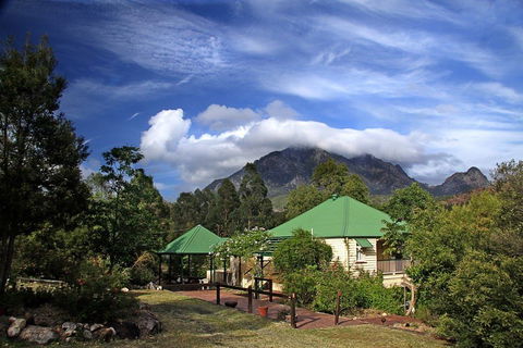 Mt Barney Lodge - Sunshine Coast Tourism 0
