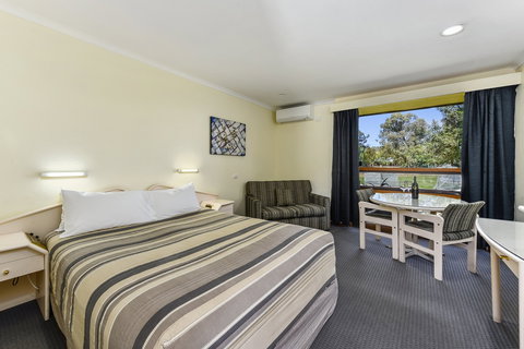 William Macintosh Motor Lodge - Holiday Sunshine Coast 1