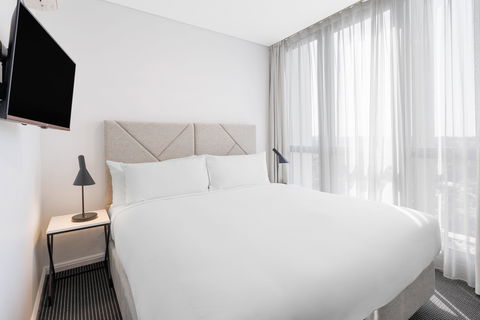 Meriton Suites Zetland - Sunshine Coast Tourism 3