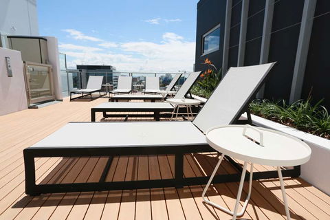 Alex Perry Hotel And Apartments - Holiday Sunshine Coast 7
