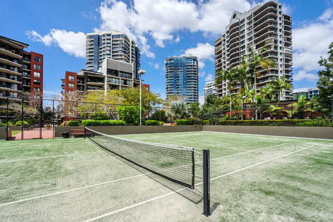 The Docks On Goodwin - Holiday Sunshine Coast 7