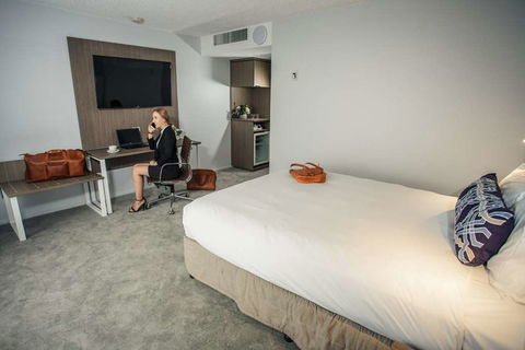 Pacific Hotel Brisbane - Sunshine Coast Tourism 6