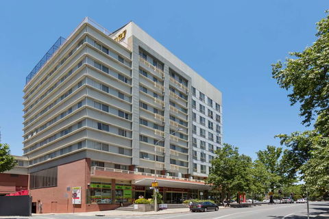 Nesuto Canberra Apartment Hotel - Sunshine Coast Tourism 0