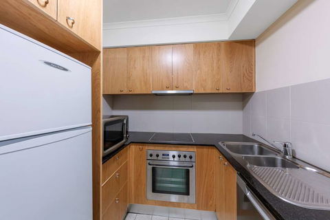 Nesuto Canberra Apartment Hotel - Sunshine Coast Tourism 12