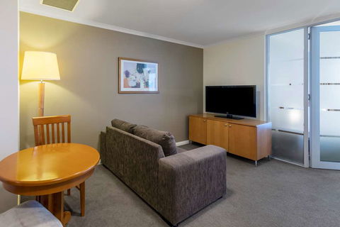 Nesuto Canberra Apartment Hotel - Sunshine Coast Tourism 13