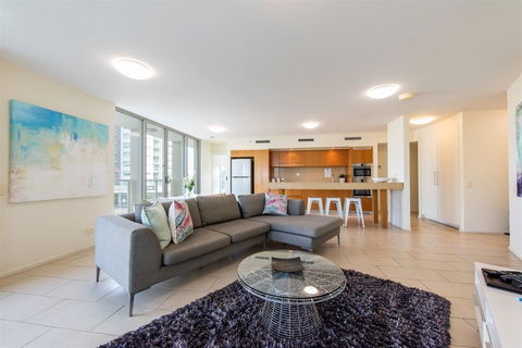 Lanai Riverside Apartments - Sunshine Coast Tourism 7